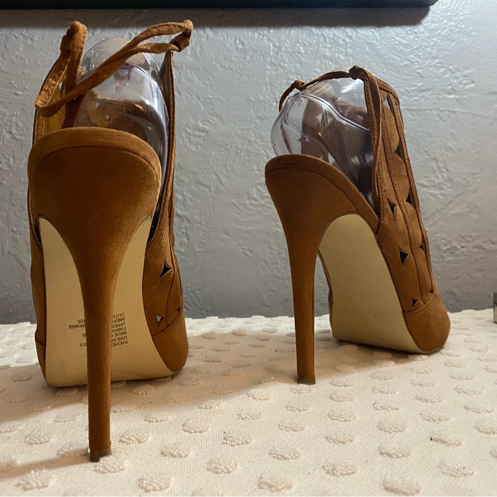 Isabella Rue Heel - Picture 4 of 8